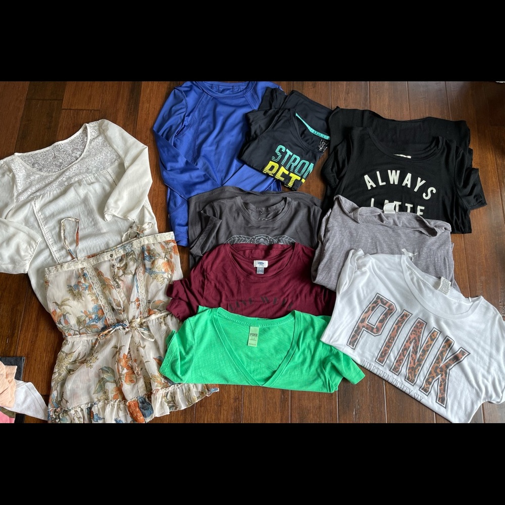 Women’s clothing bundle